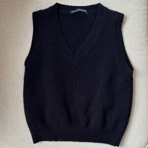 Brandy Melville V-Neck Navy Sweater Vest